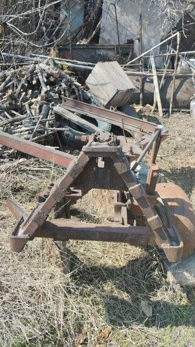 Продам плуг плн3