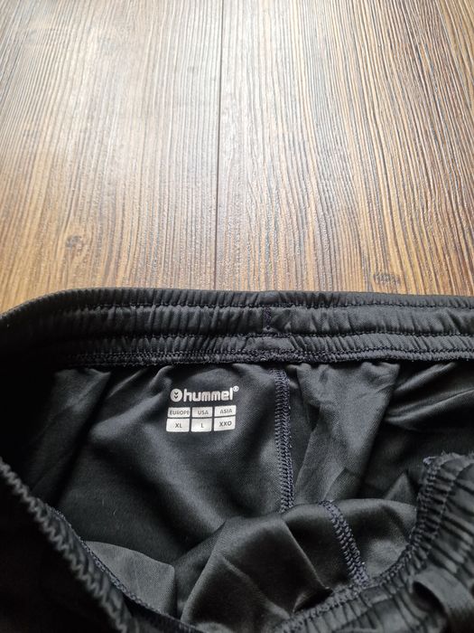 Страхотно мъжко спортно долнище HUMMEL размер XL