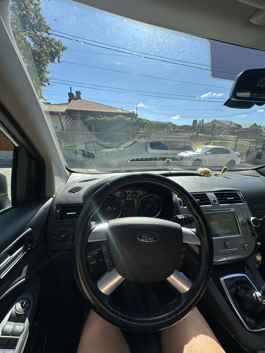 Ford kuga an 2012