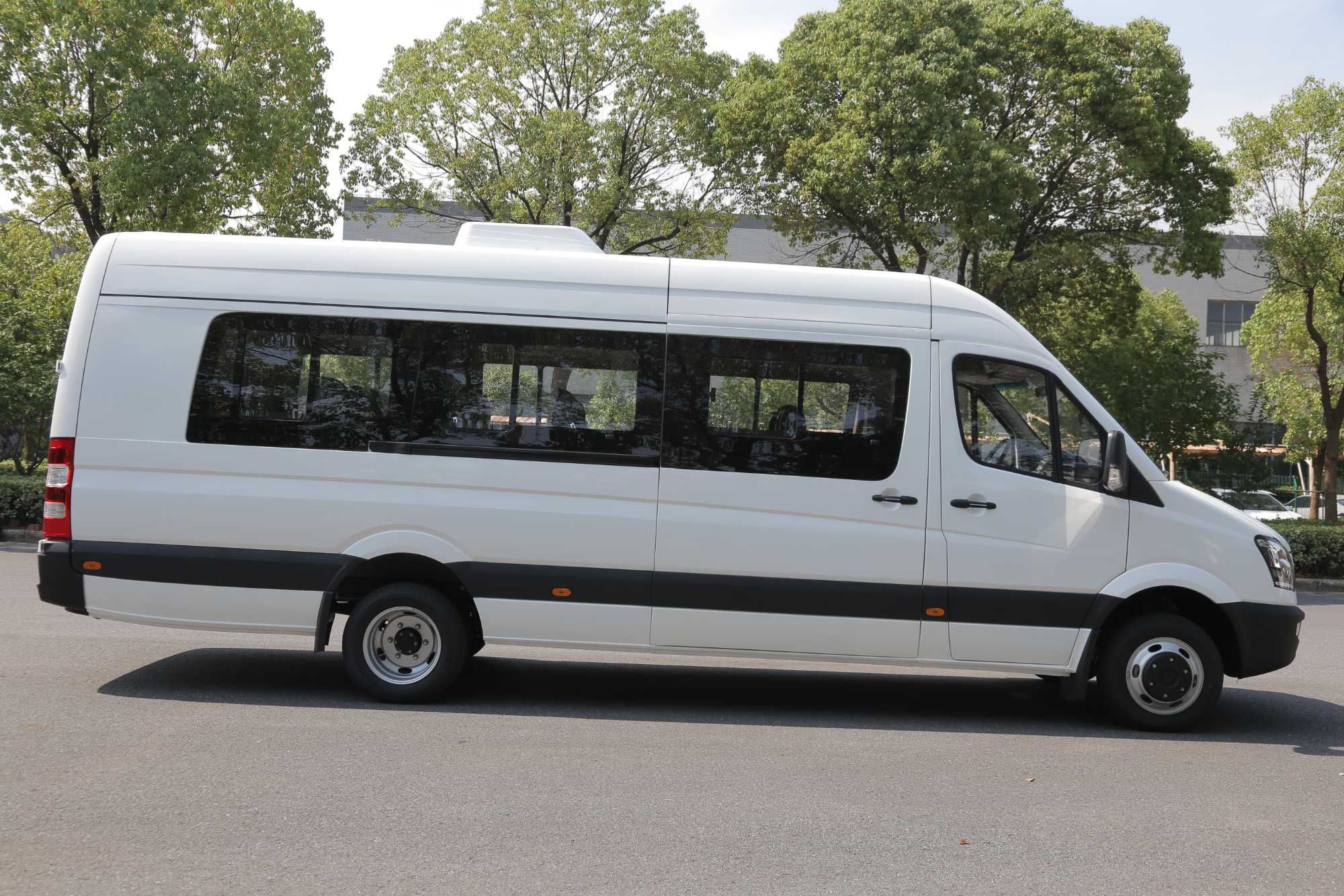 Микроавтобус YUCHAI V7L/ WANCHE/ на базе Mercedes Benz Sprinter/ дизел