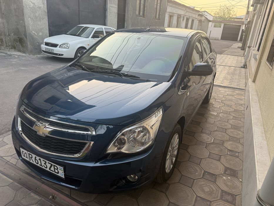 Продаю свою машину