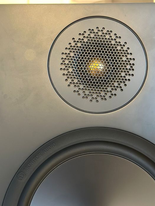 Boxe Monitor Audio BRONZE 500 k noi 200W-8 Ohmi in cutii, plase magnet