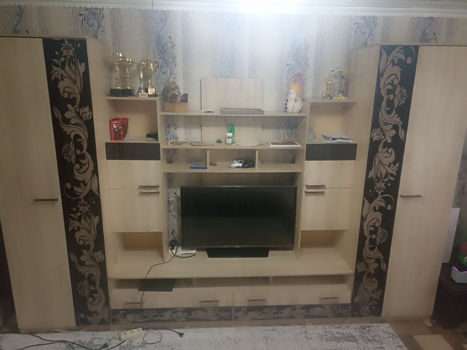 Продам стенку б/у