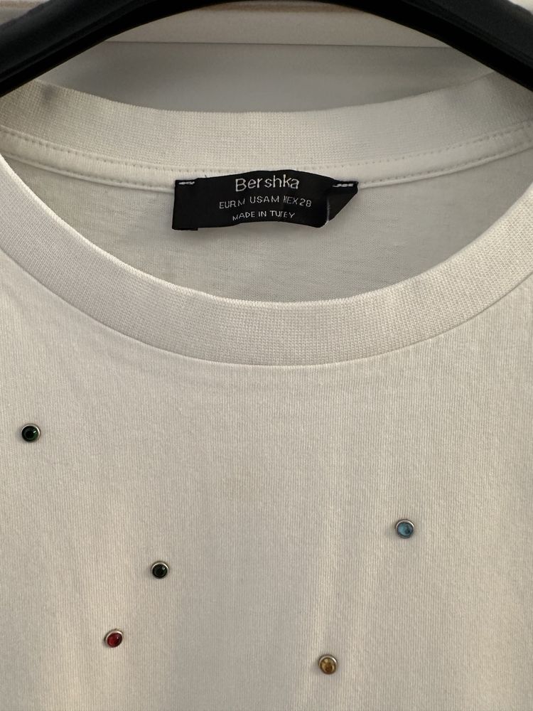 Tricou Bershka cu pietre