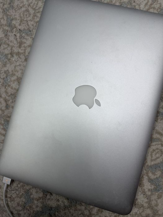 Macbook Air 13-inch 2017, 256ГБ