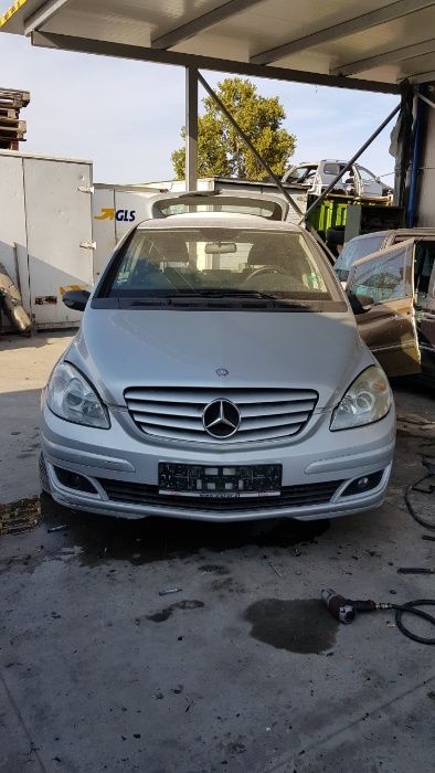 Mercedes-Benz B180 на части