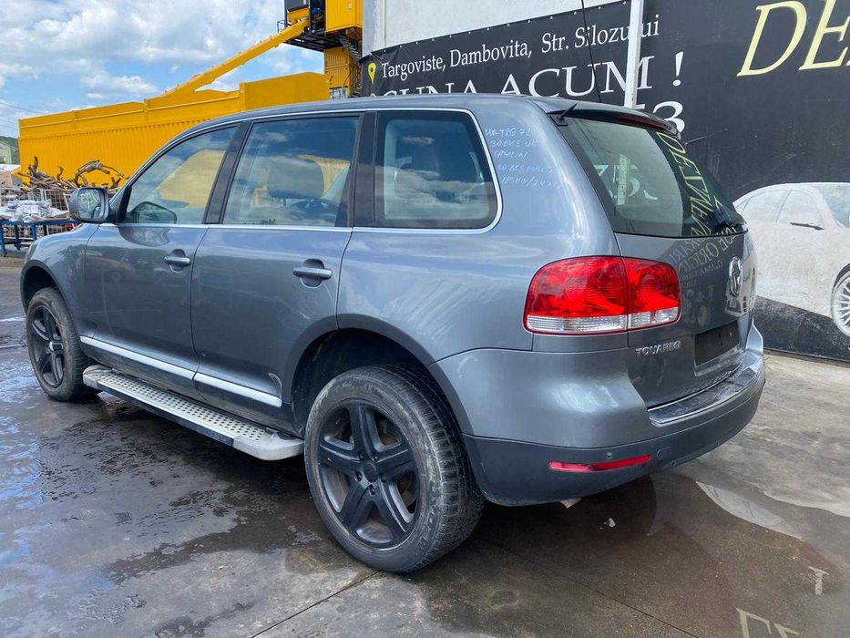 Dezmembtrez VW Touareg 3.0 BKS/bara Touareg/far xenon/stop/capota/grup