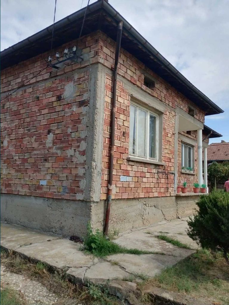 Продава се Къща в Долна Оряховица - 100 кв.м за 767 €/кв.м - Снимка #2