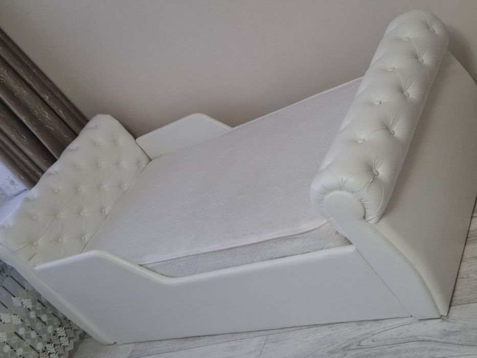 Продам кровать..