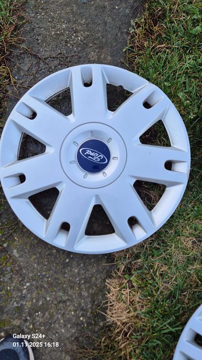 Capac original Ford pe 15.