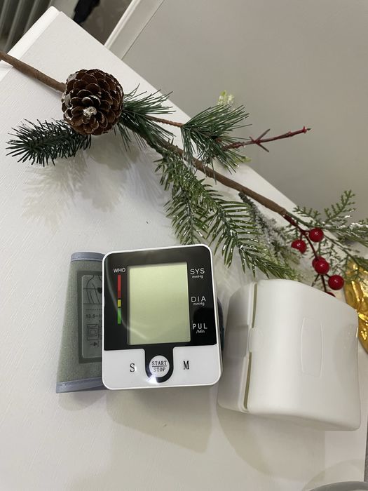 Қан қысымын өлшеуге арналған жаңа автоматический тонометр сатамын.