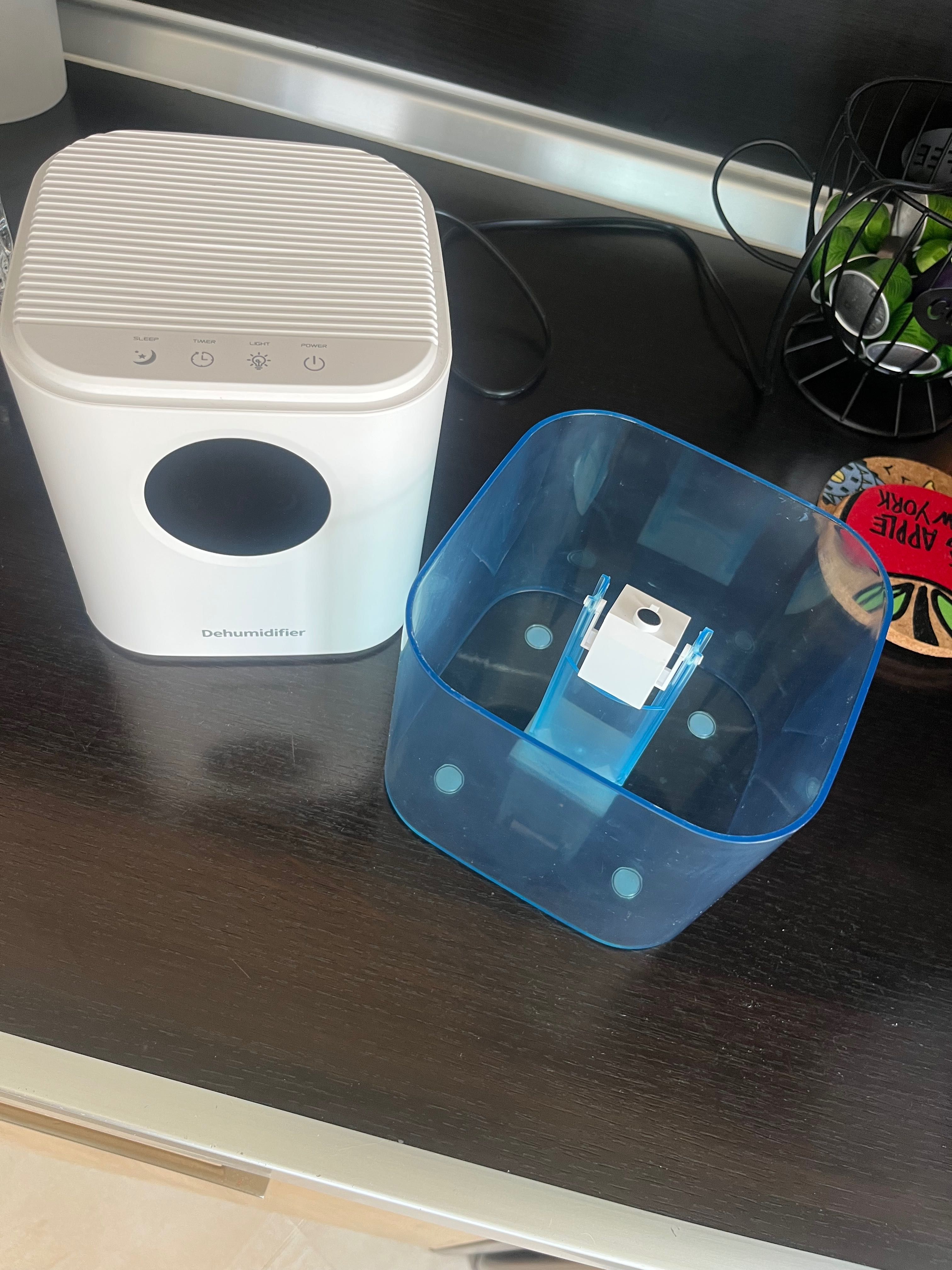 Влагоабсорбатор / обезвлажнител / влагоуловител ANOEPUY Dehumidifier