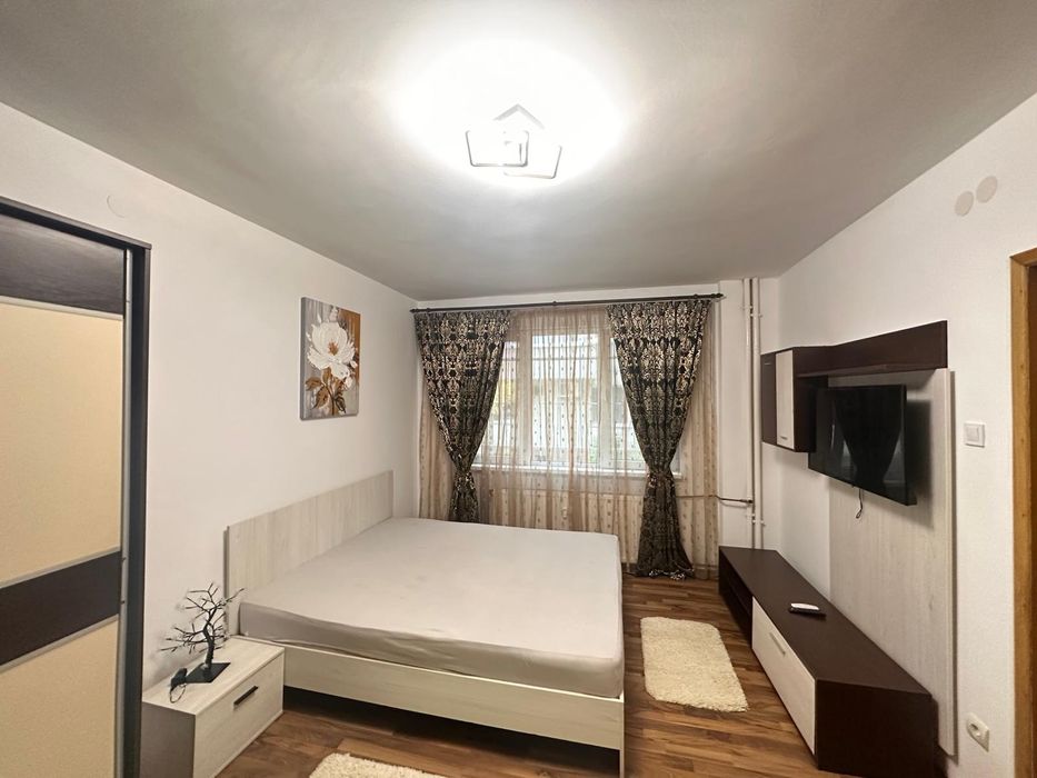 Închiriez garsoniera confort 1, zona Bld Ion Mihalache