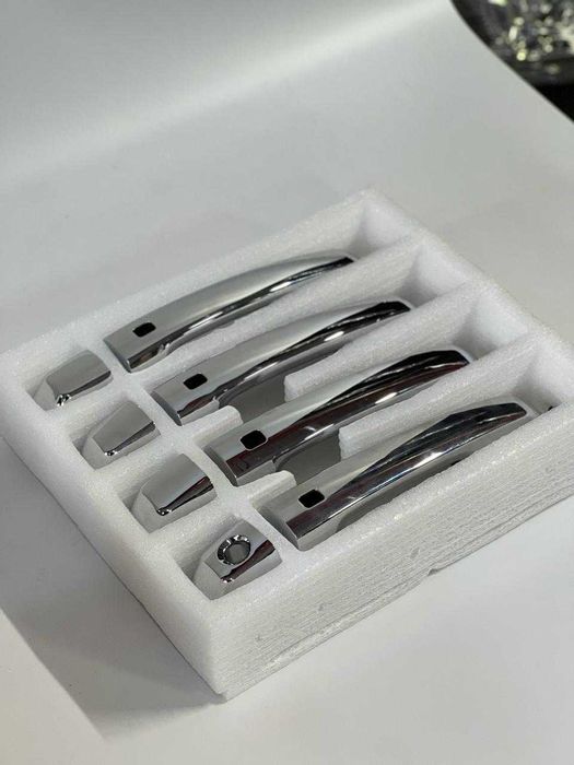 Хром ручки на Land Cruiser 200