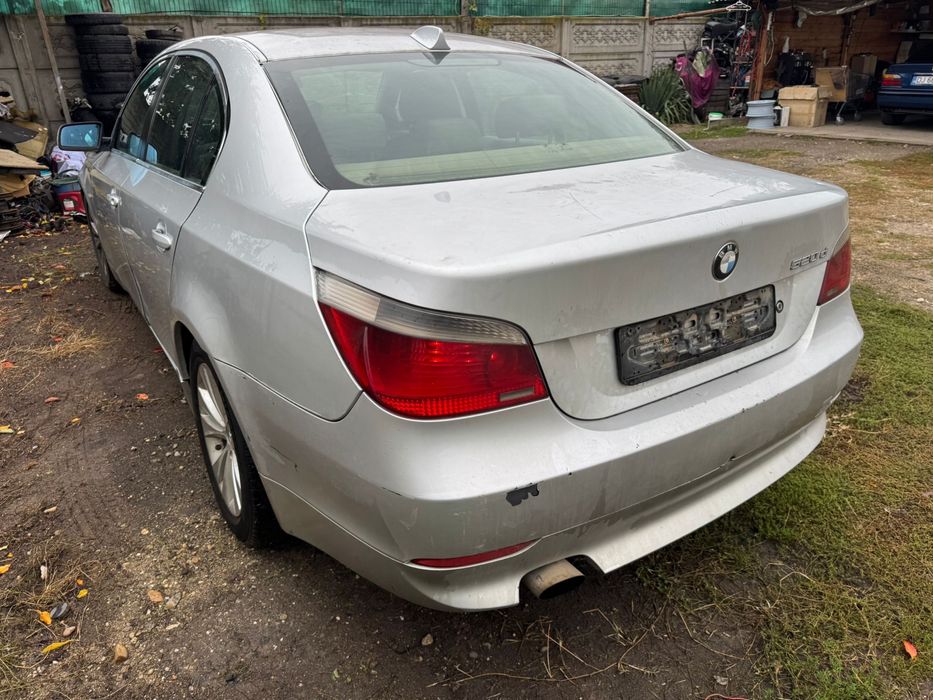 Piese Dezmembrari capota haion BMW 520d E60 cutie manuala