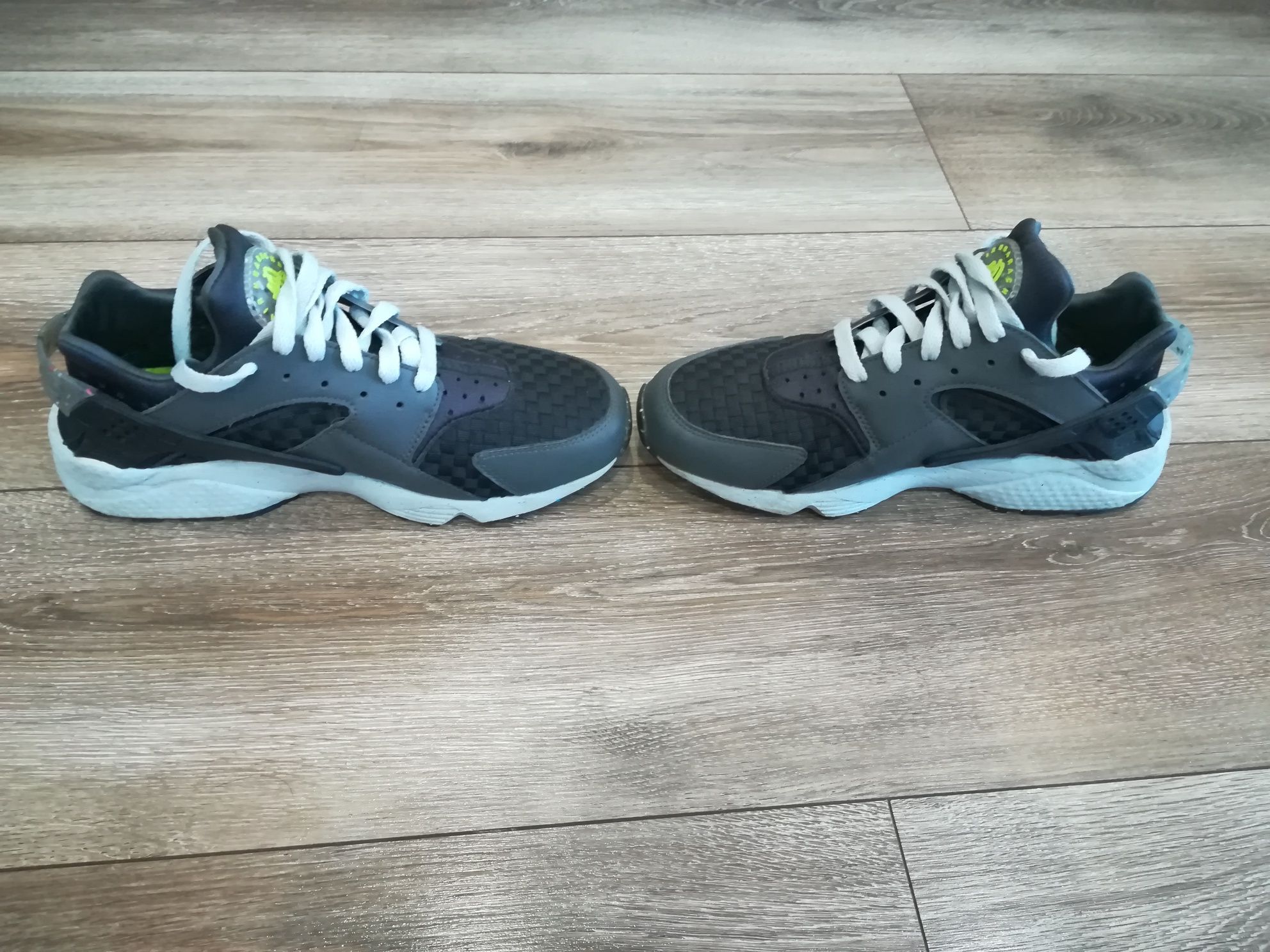 Маратонки NIKE Air  Huarache Crater Premium