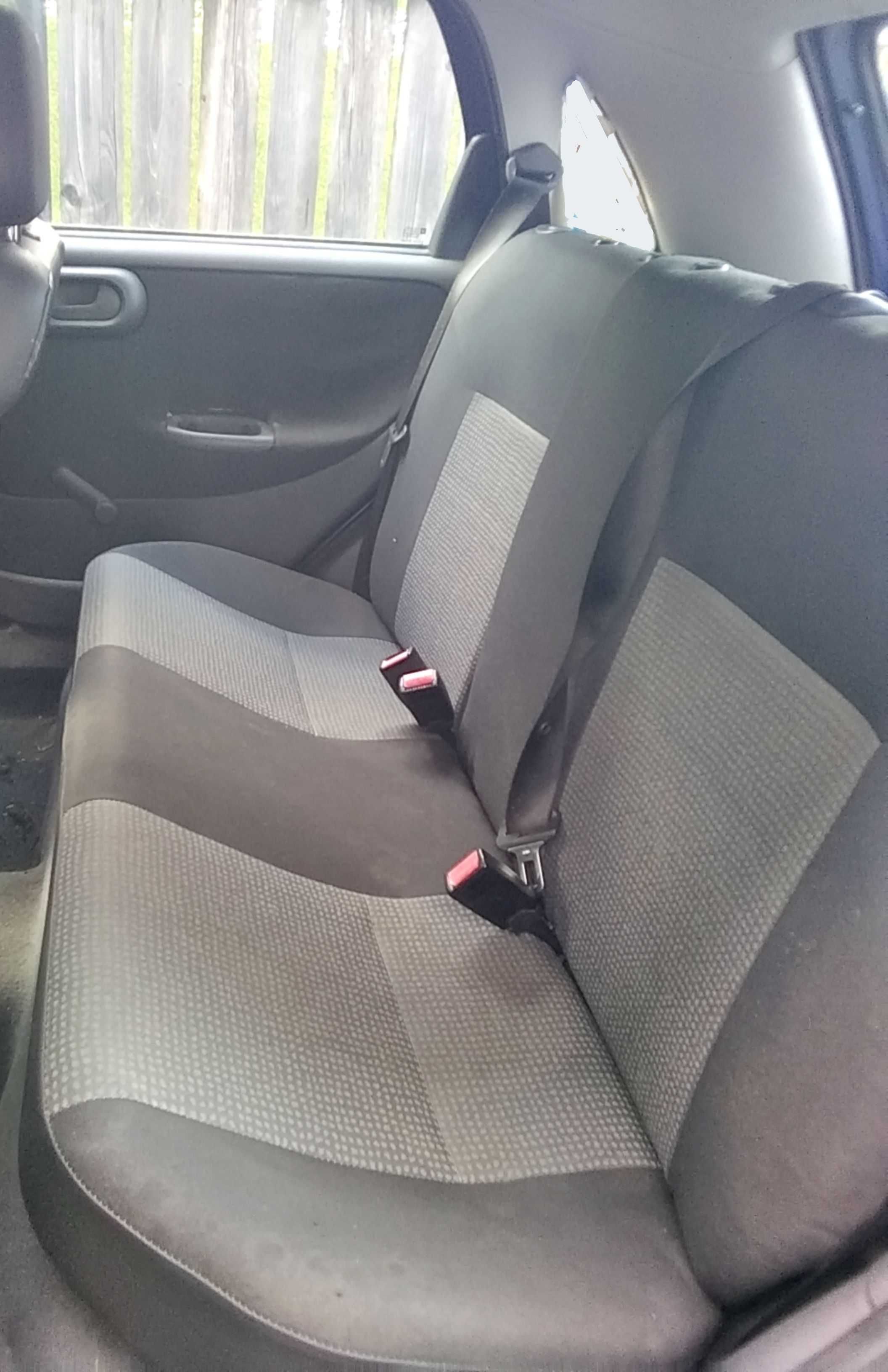 Opel Corsa C 1.0, Euro 4, 2005, 4 usi, AC, fara rugina functional benz