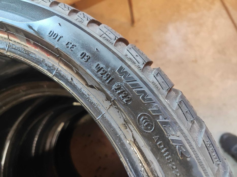 2бр. зимни гуми 255/35/19 Pirelli