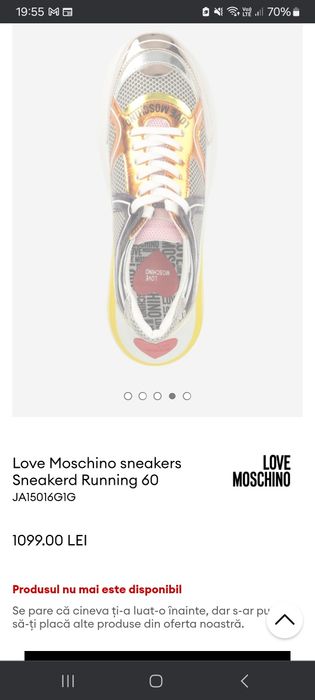 Sneakers Love Moschino