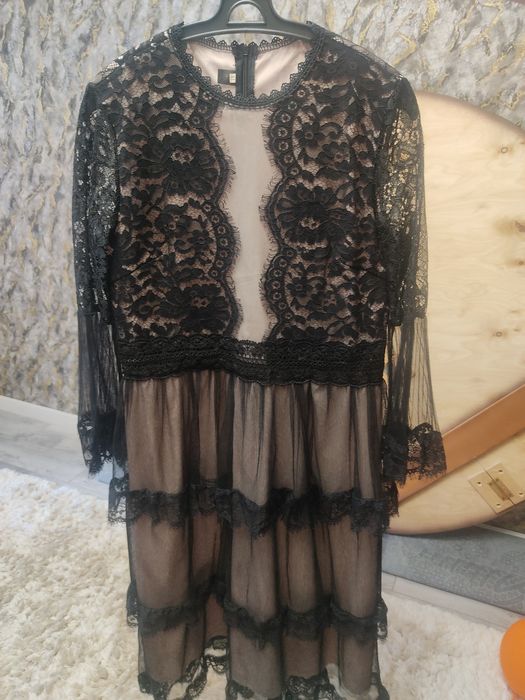 Женское черное платье