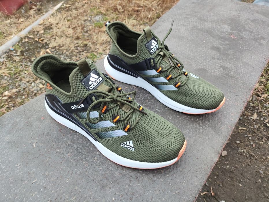 Кроссовки летние