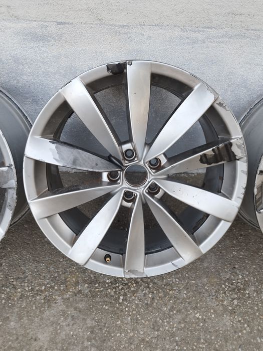 Set Jante Vw Passat CC R19