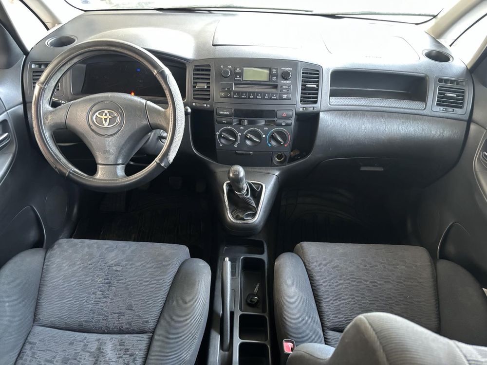 Toyota Corolla verso 1.8 vvti Тойота Корола версо 1.8и на части!
