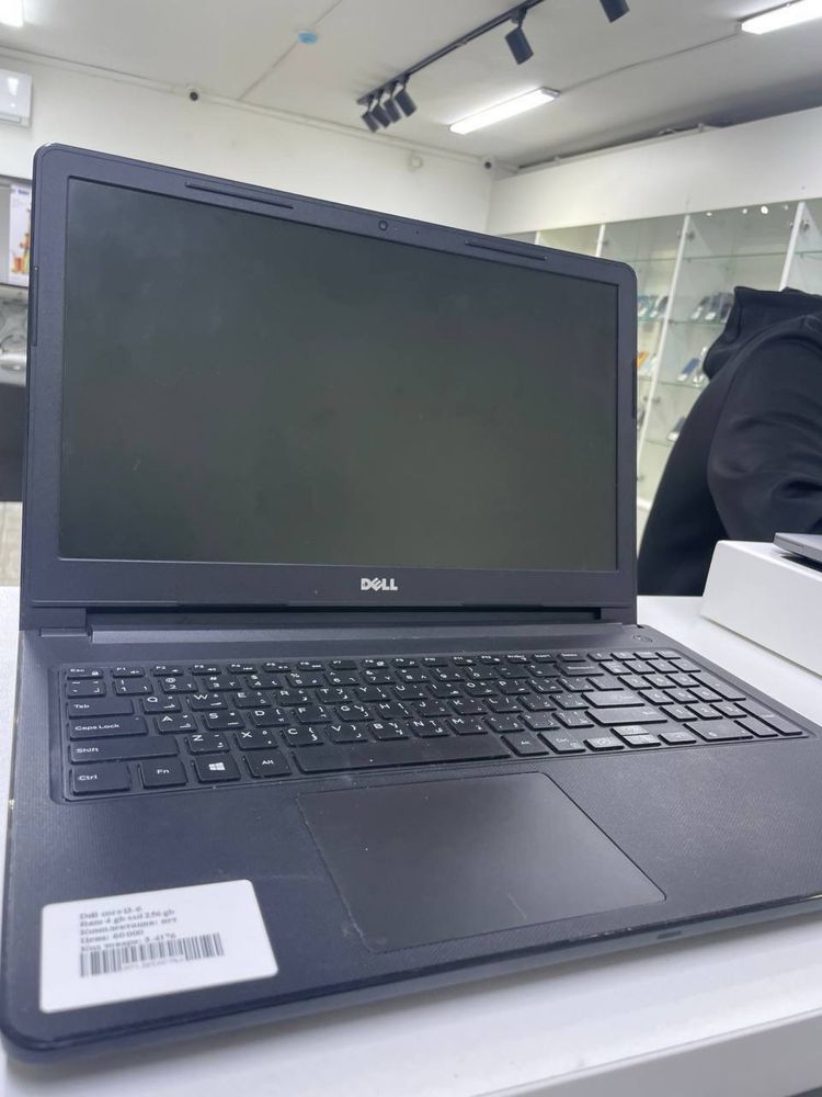 Dell core i3-6 Ram 4 gb ssd 256 gb