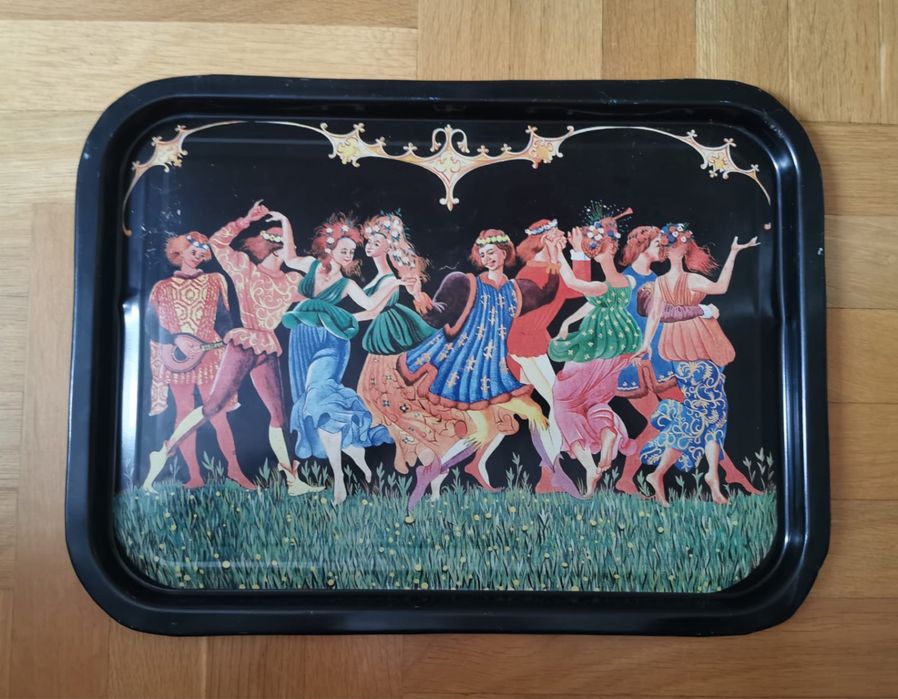 Антикварен поднос с танцова сцена , метално художествено табло красиво