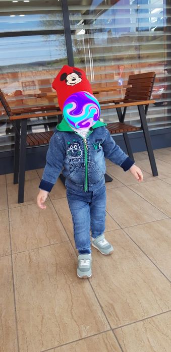 Costumație blugi pentru copii 2 ani