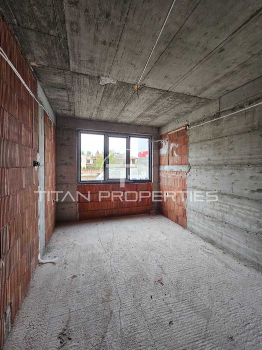 Тристаен апартамент в Беломорски