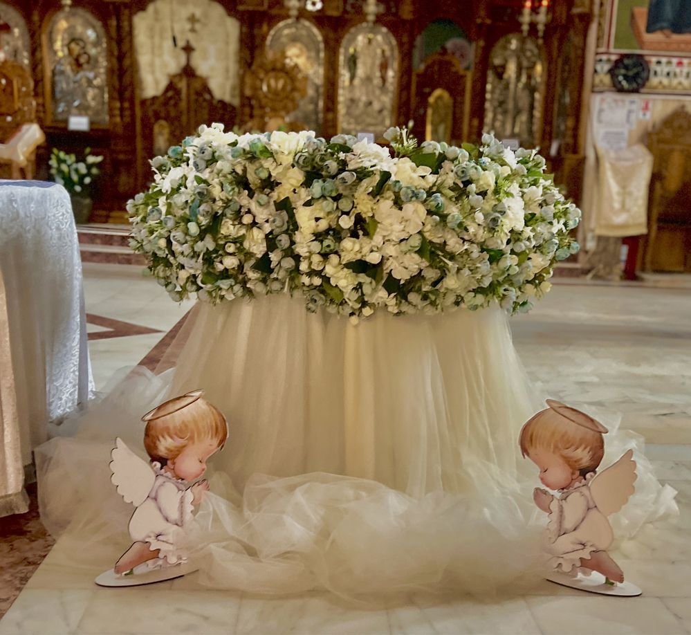 Aranjament flori artificiale,aranjamente cristelnița,decor nunta