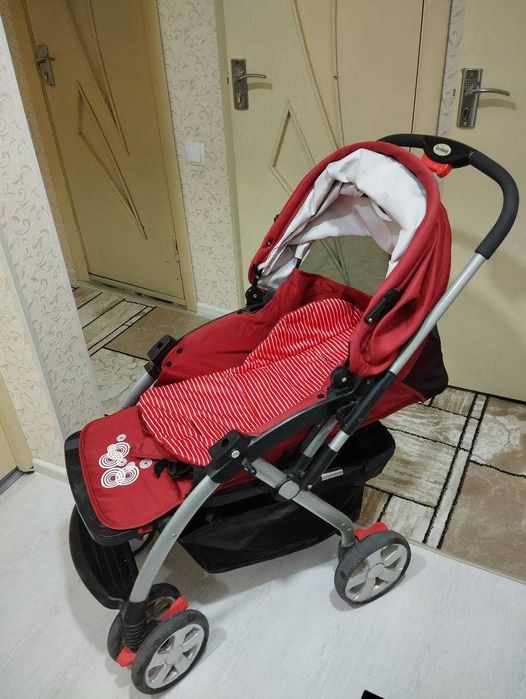 Продается коляска Goodbaby в хорошем состоянии в полном комплекте