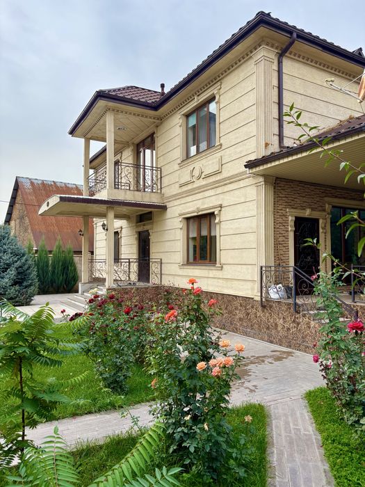Продам дом 7 комнат п.Абай