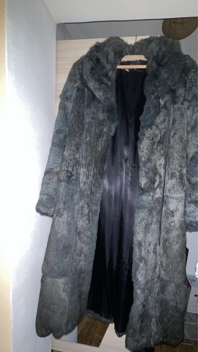 Haina din blana naturala  lunga