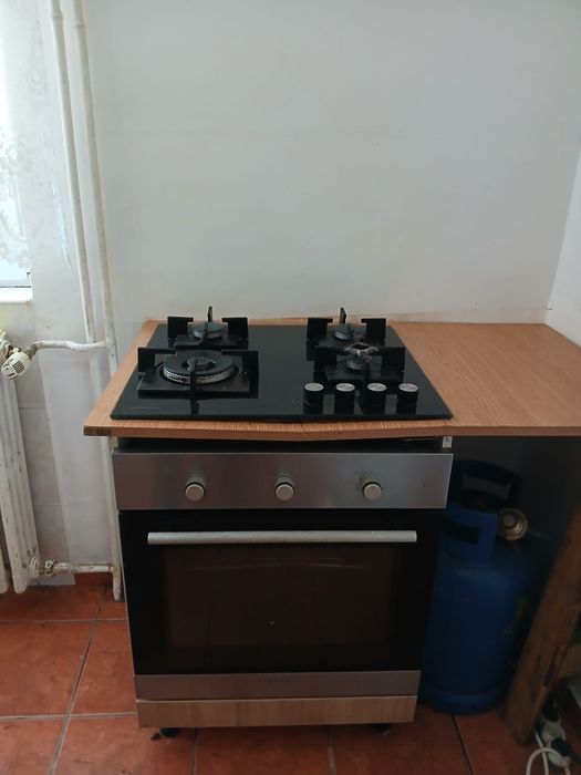 Vand cuptor electric