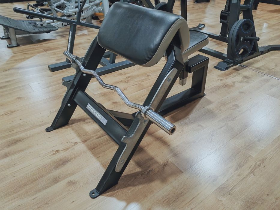 Bancă Scott biceps PRECOR Icarian line, sali fitness, culturism