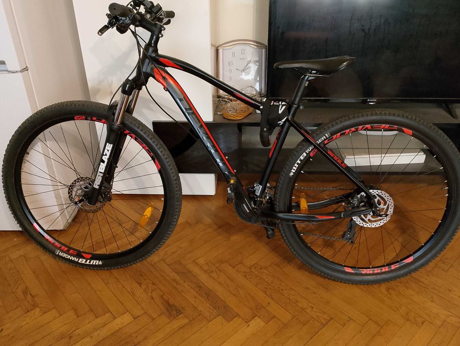 Vreau să-mi vând bicicleta.