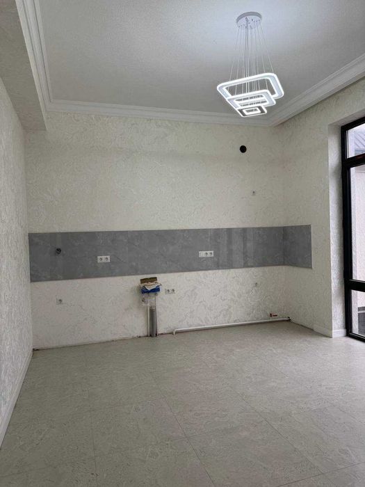 Сергели.Султонобод махалляси. 2.2 сотихда 6 хонали зор уй сотаман