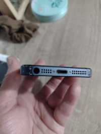 Продавам iPhone 5