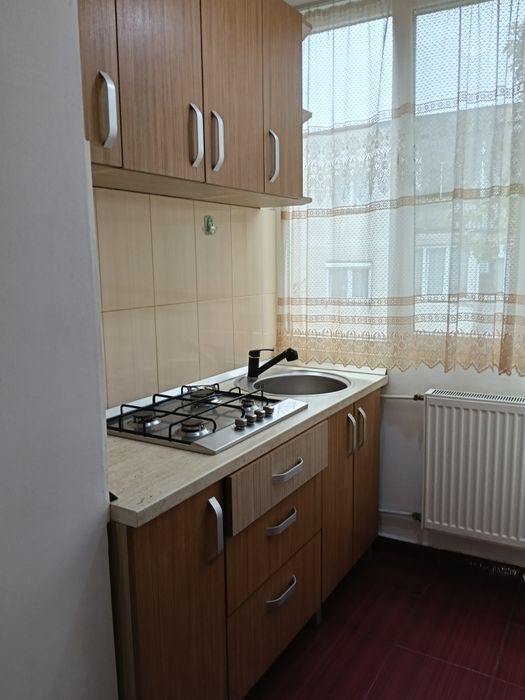 Închiriez garsonieră in Rogerius