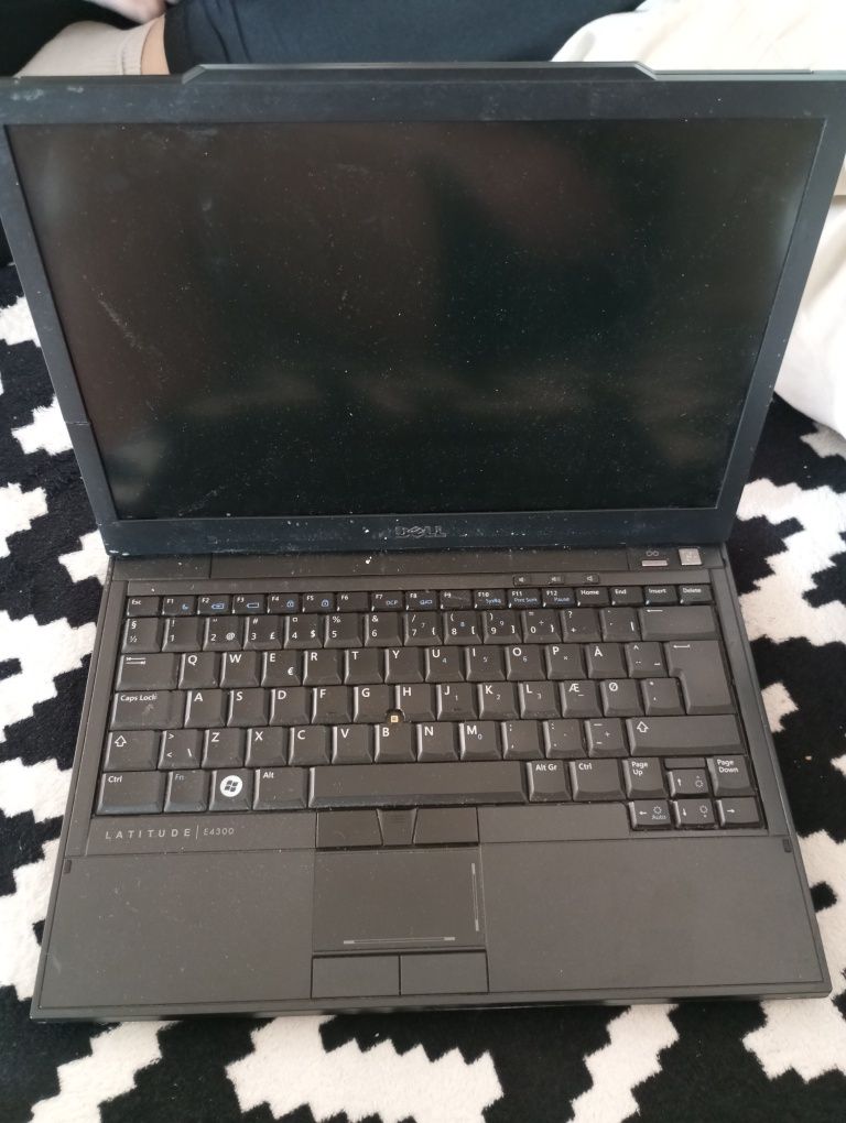 Vând Laptop Dell