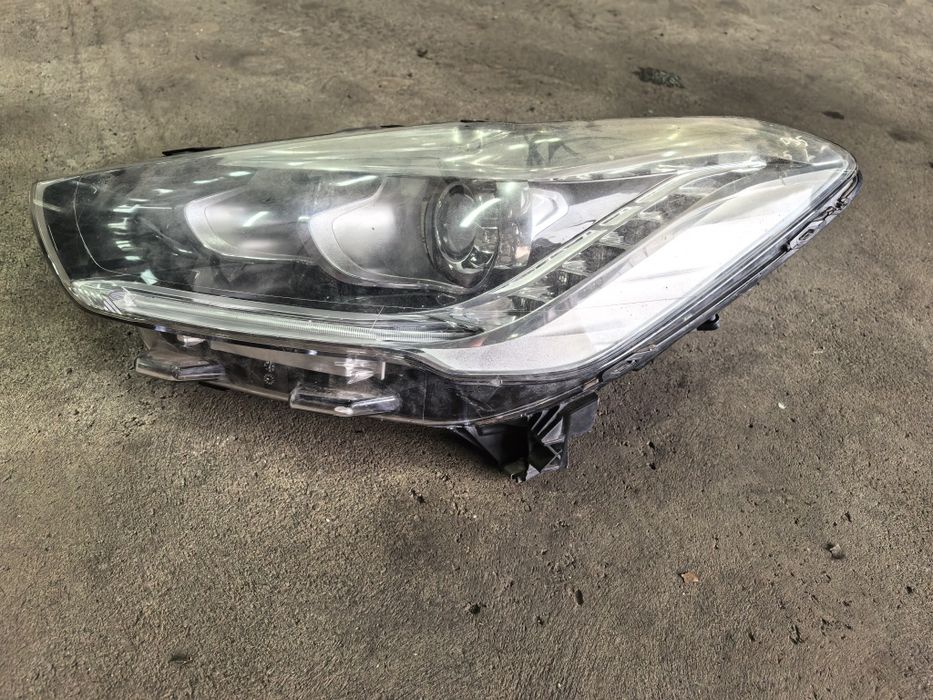 Фар за  Citroen DS5