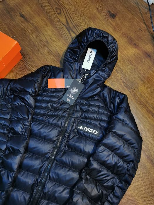 Geacă Adidas Terrex damă L, neagră, puffer, sport & casual, nouă