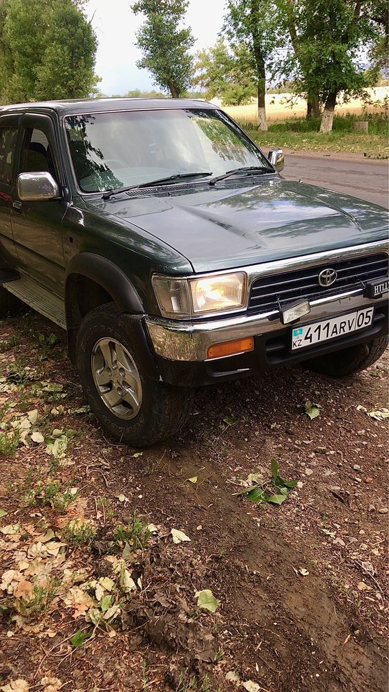 Срочно продам Toyota Hilux Surf (1994)