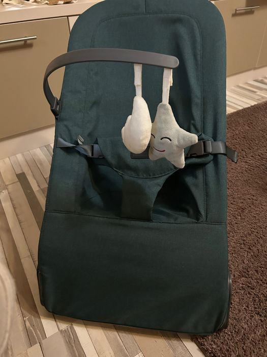 Balansoar ergonomic pliabil cu bara de jucarii Kidnort Vinbar Green