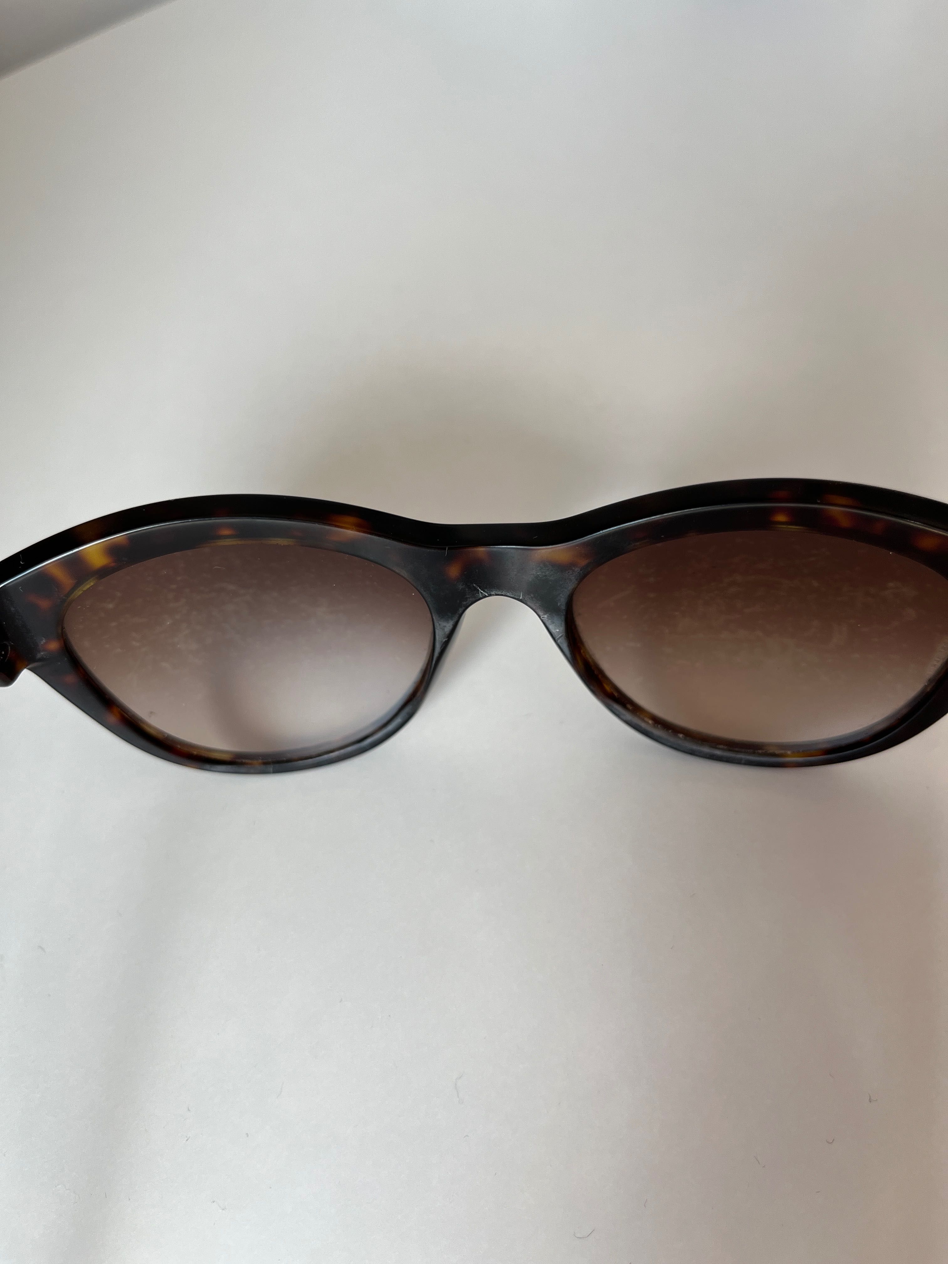 ОРИГИНАЛНИ слънчеви очила DOLCE & GABBANA 4243/502/13 Котешко Око