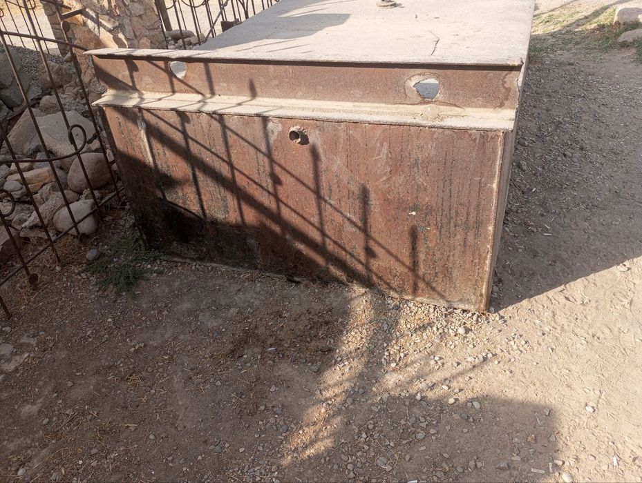 Продается железная емкость