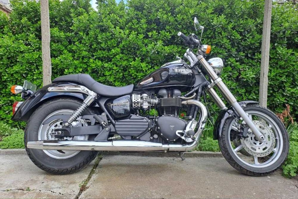 Triumph Speedmaster 865