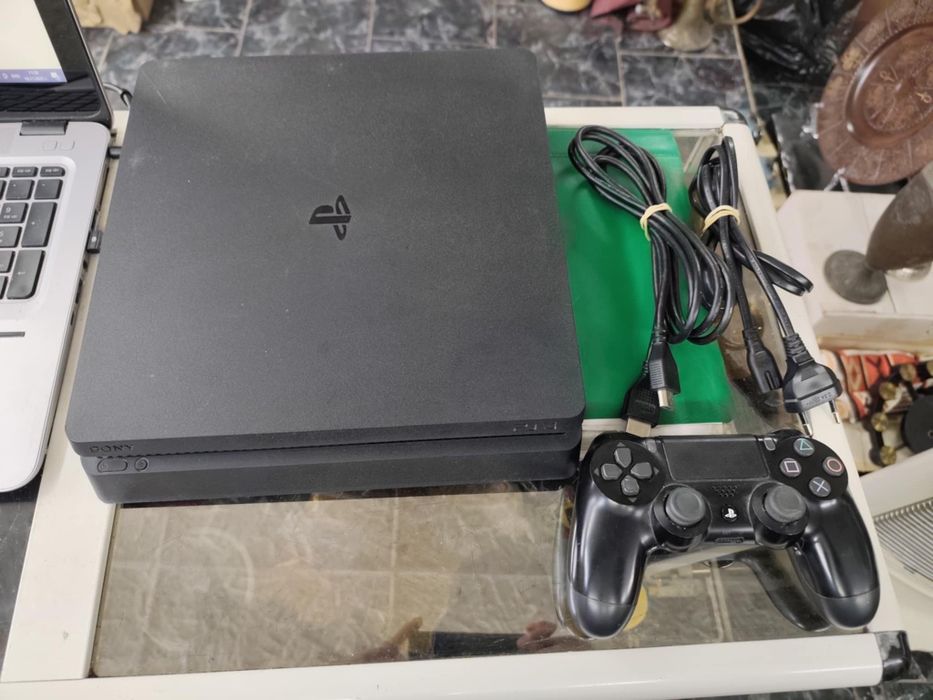 Конзола Sony playstation ps4 slim 1 TB CUH-2016B